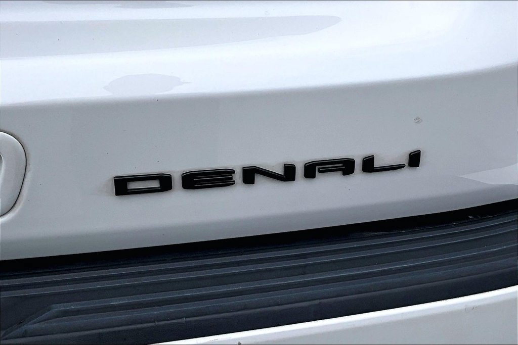 Used 2023 GMC Yukon Denali AWD/4WD image 23