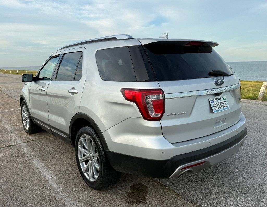 Used 2016 Ford Explorer Limited FWD image 7