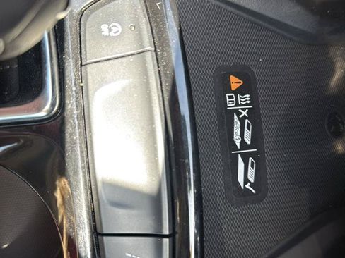 Used 2024 Chevrolet Trax ACTIV w/ Sunroof Package FWD image 30