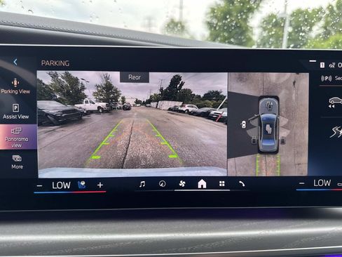 Certified 2023 BMW 760i xDrive AWD/4WD image 23