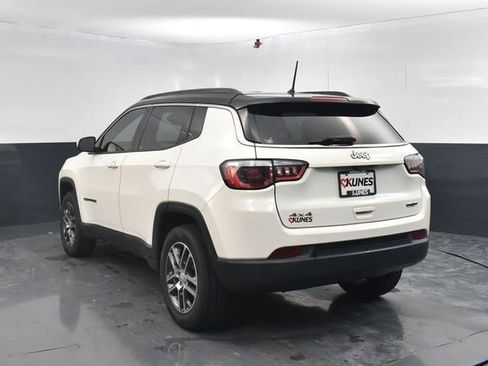 Used 2018 Jeep Compass Latitude w/ Cold Weather Group image 8