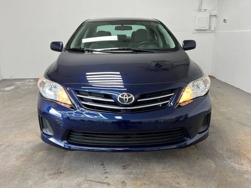 Used 2013 Toyota Corolla LE FWD image 2