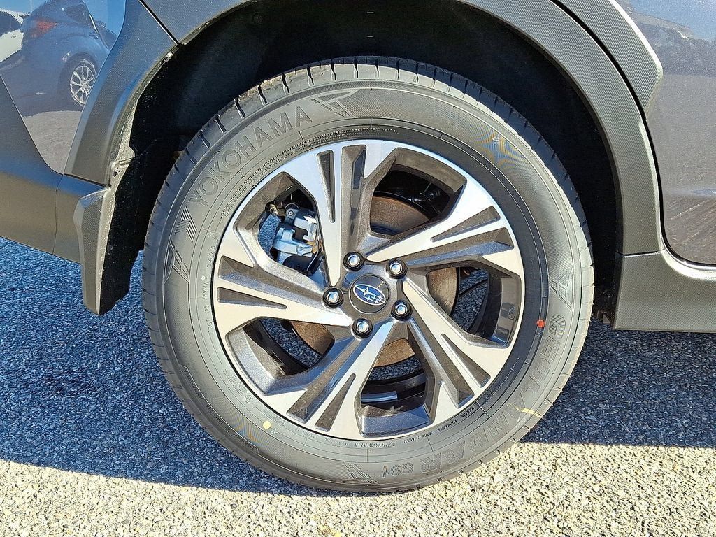 Certified 2026 Subaru Crosstrek 2.5i Premium AWD/4WD image 5