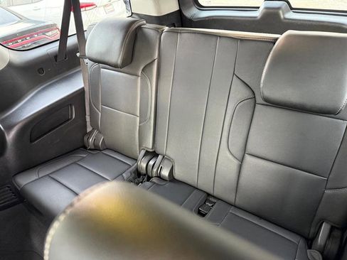 Used 2019 GMC Yukon XL SLT image 9