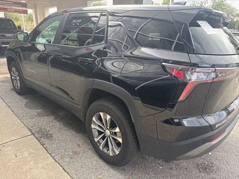 Used 2025 Chevrolet Equinox LT image 6