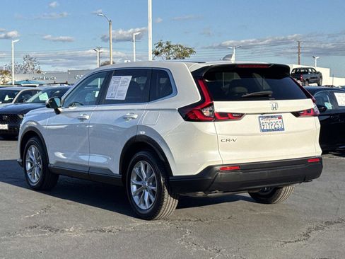 Certified 2025 Honda CR-V EX image 3