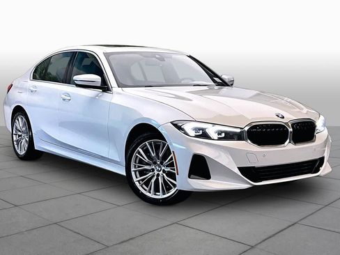 Used 2024 BMW 330i Sedan w/ Premium Package RWD image 3