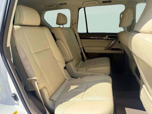 Used 2018 Lexus GX 460 Luxury image 14