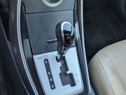 Used 2011 Hyundai Elantra Limited image 29