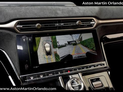 Used 2025 Aston Martin V8 Vantage Coupe image 47