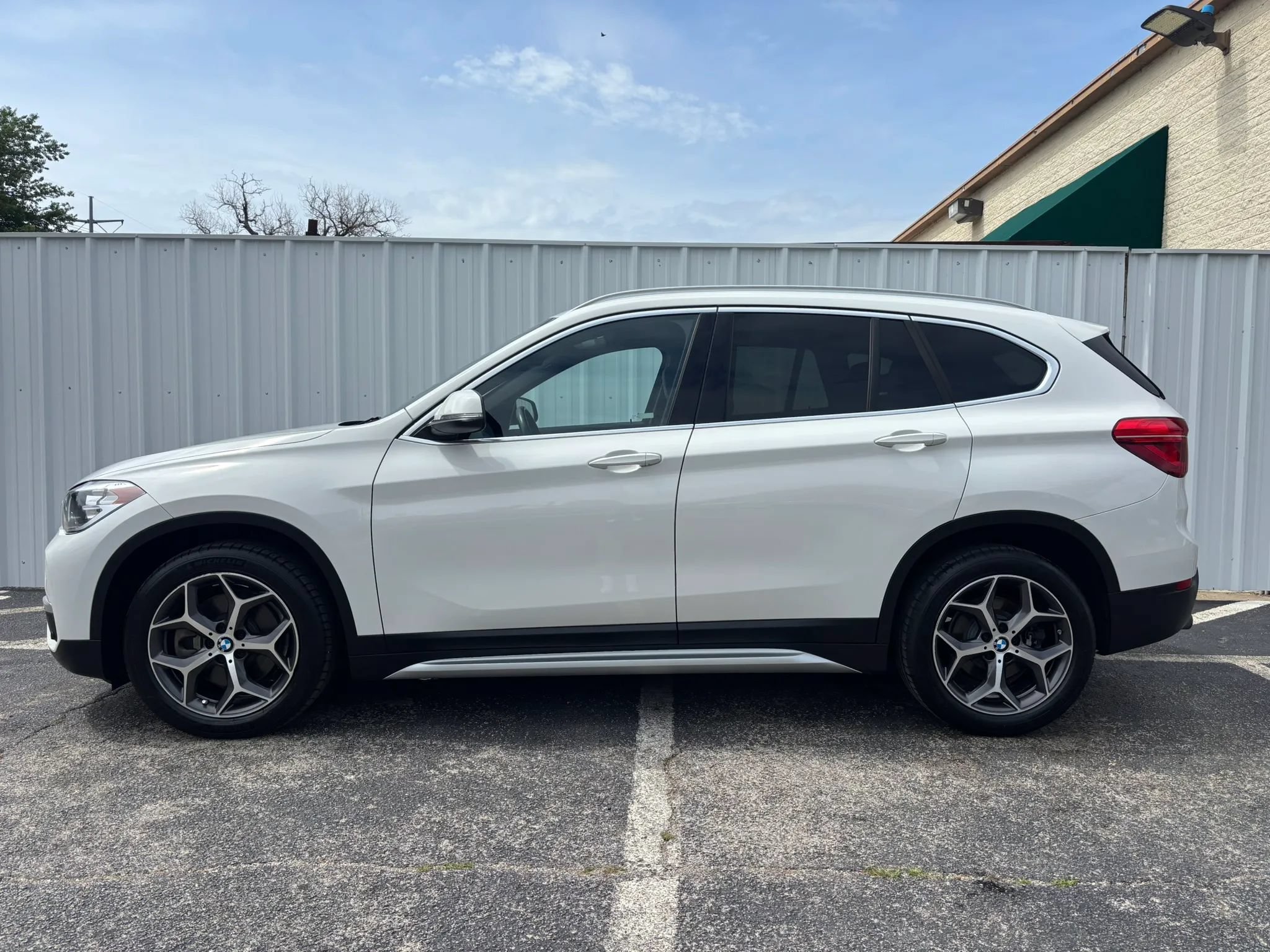 Used 2019 BMW X1 sDrive28i FWD image 2