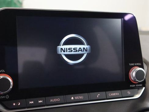Used 2023 Nissan Sentra SV image 18