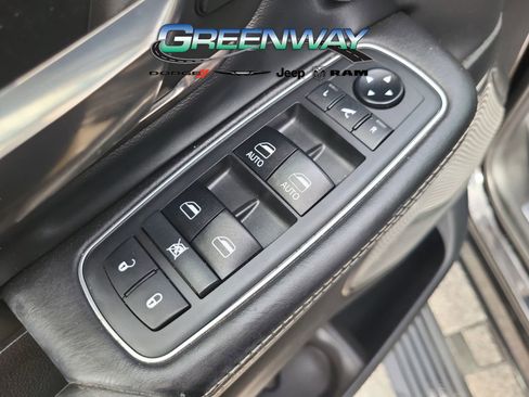 Used 2019 RAM 1500 Limited image 11