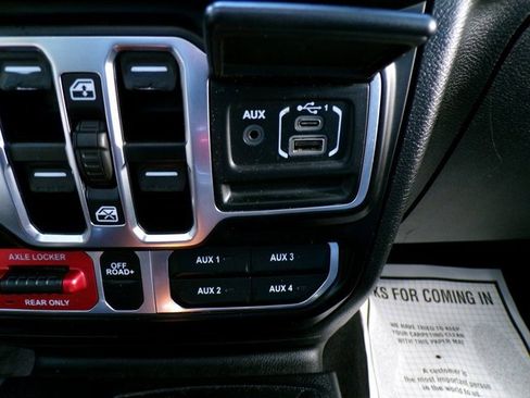 Used 2021 Jeep Gladiator Mojave image 25