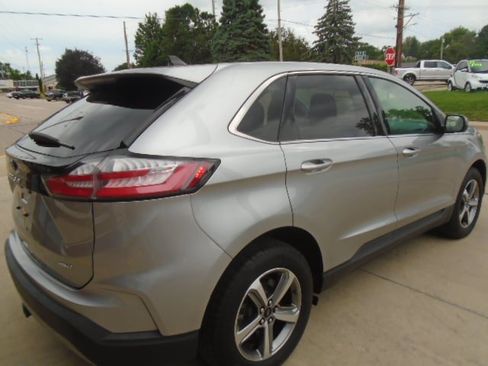 Used 2024 Ford Edge SEL w/ Convenience Package AWD/4WD image 9