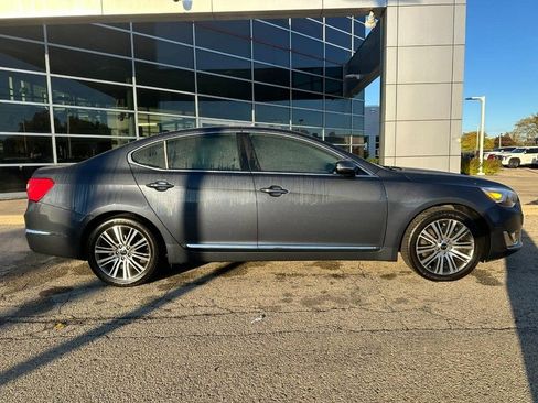 Used 2015 Kia Cadenza Premium image 2