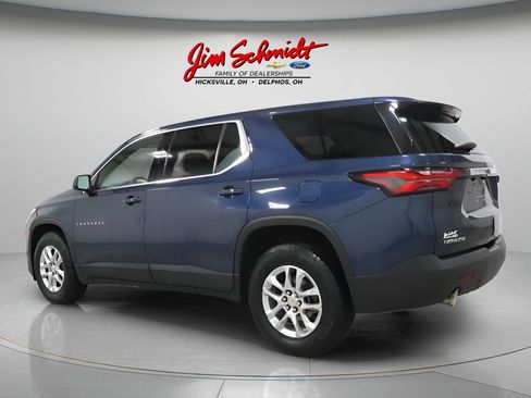 Used 2023 Chevrolet Traverse LS FWD image 4