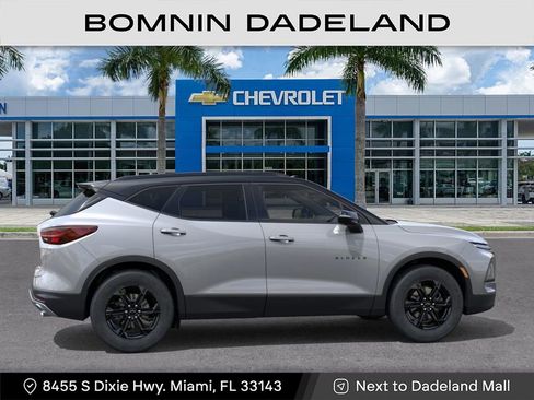 New 2025 Chevrolet Blazer LT w/ Midnight/Sport Edition image 5