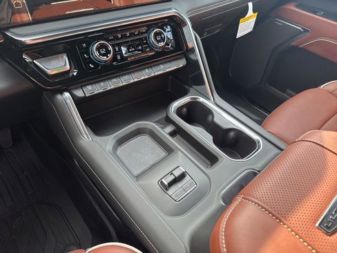 New 2026 GMC Sierra 2500 Denali Ultimate AWD/4WD image 34