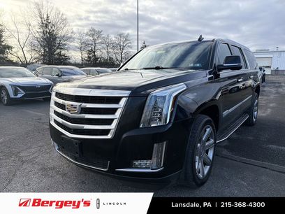 Used 2018 Cadillac Escalade ESV Luxury
