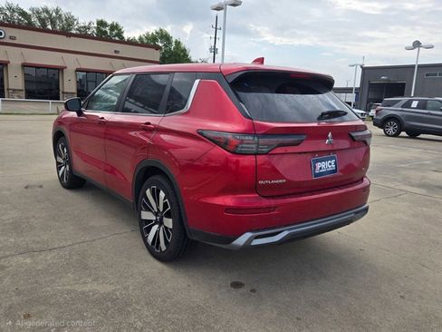 Used 2025 Mitsubishi Outlander SE image 7