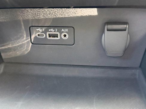 Used 2025 Nissan Altima 2.5 SR AWD/4WD image 42