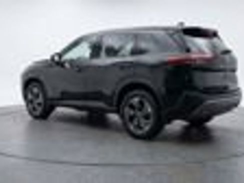 Used 2025 Nissan Rogue SV FWD image 8