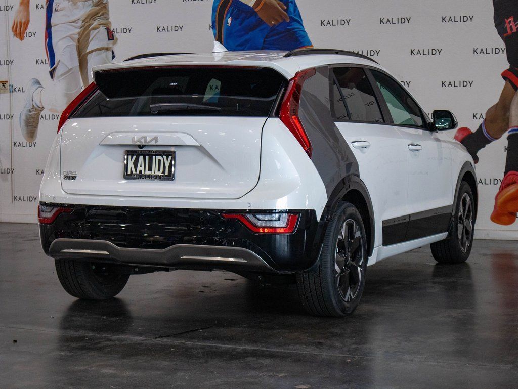 New 2023 Kia Niro Wave FWD image 27