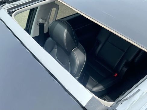 Used 2024 Kia Telluride S w/ S Sunroof Package FWD image 22