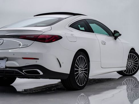 Used 2024 Mercedes-Benz CLE 300 4MATIC Coupe image 10