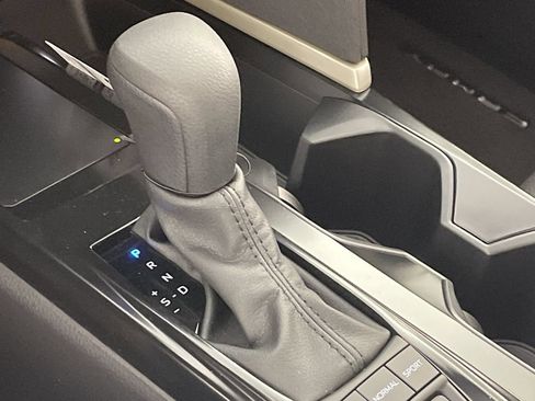 New 2026 Toyota Camry LE FWD image 14