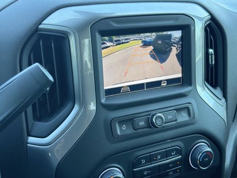 Used 2024 Chevrolet Silverado 1500 Custom Trail Boss w/ Turbomax Blackout Package AWD/4WD image 28