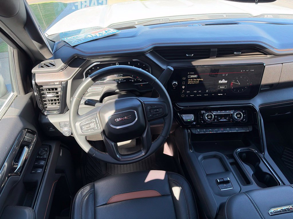 Used 2025 GMC Sierra 3500 AT4 w/ AT4 Premium Plus Package AWD/4WD image 21