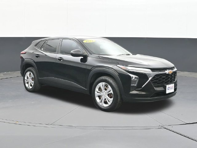 Used 2024 Chevrolet Trax LS FWD image 18