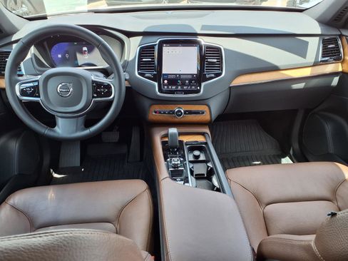 Certified 2023 Volvo XC90 B6 Plus w/ Protection Package Premier AWD/4WD image 17