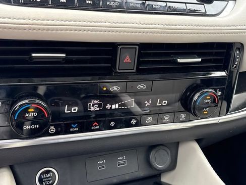 Certified 2023 Nissan Rogue SL w/ SL Premium Package AWD/4WD image 20
