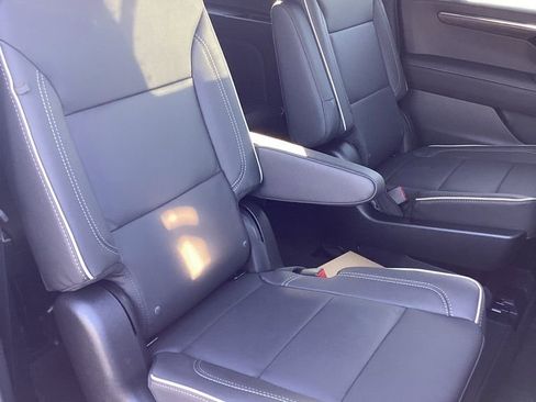 New 2026 Chevrolet Suburban Premier image 34