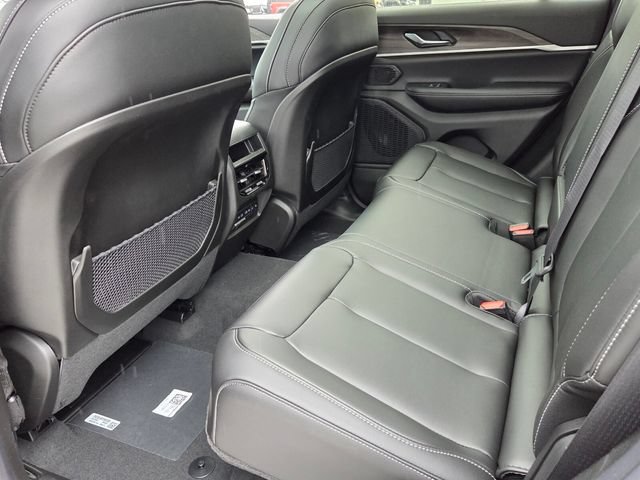 New 2026 Jeep Grand Cherokee Limited w/ Limited Altitude Package RWD image 12