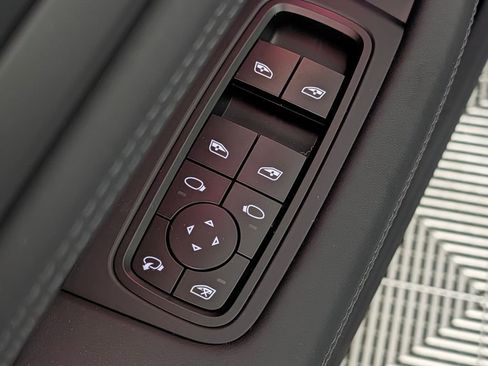 New 2026 Porsche Taycan RWD image 28