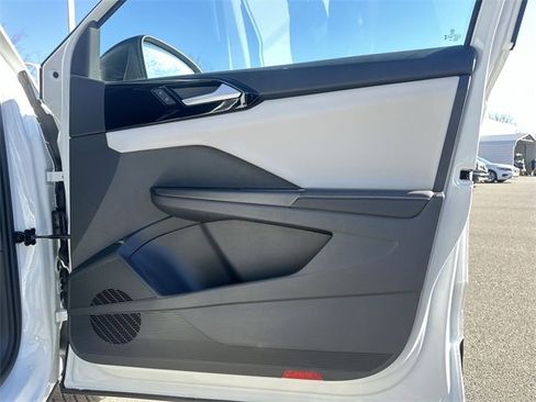 New 2026 Volkswagen Taos S image 23
