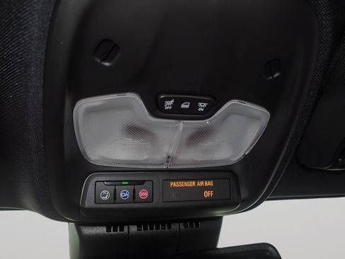 Used 2024 GMC Canyon AT4 w/ Technology Package AWD/4WD image 30