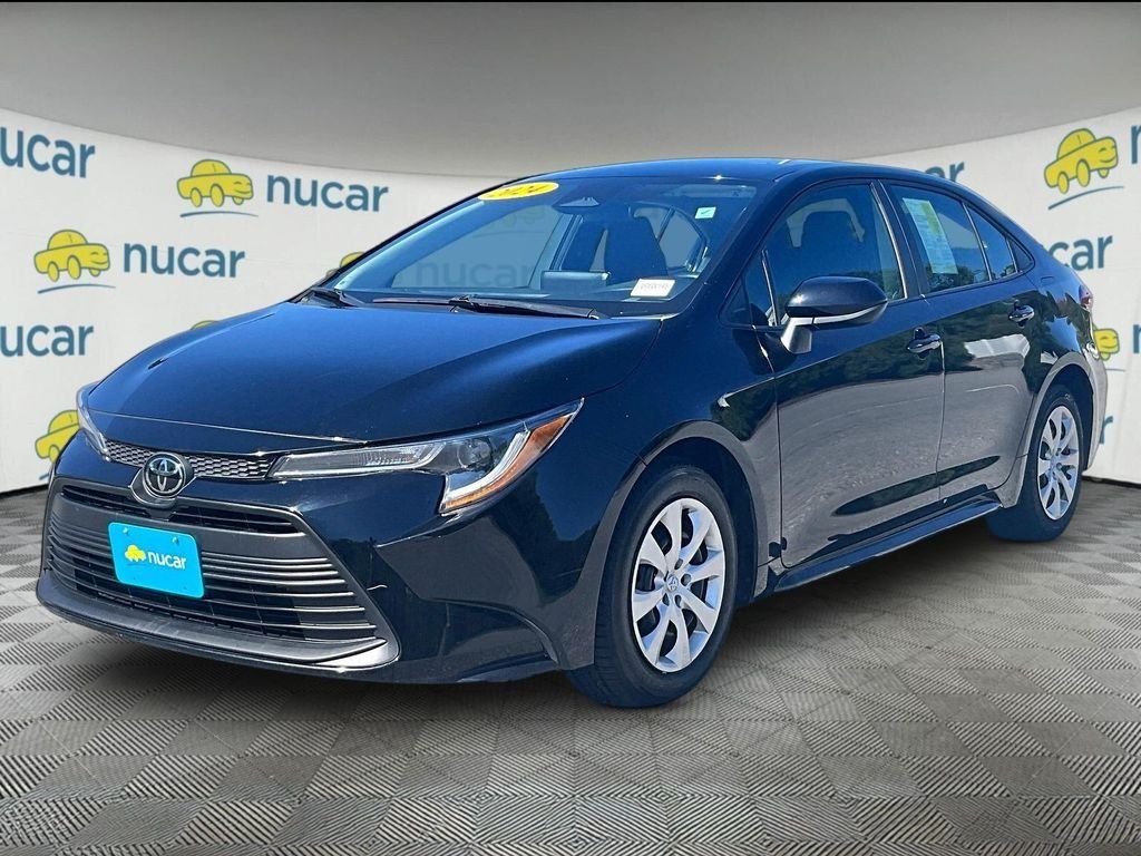 Used 2024 Toyota Corolla LE FWD image 3