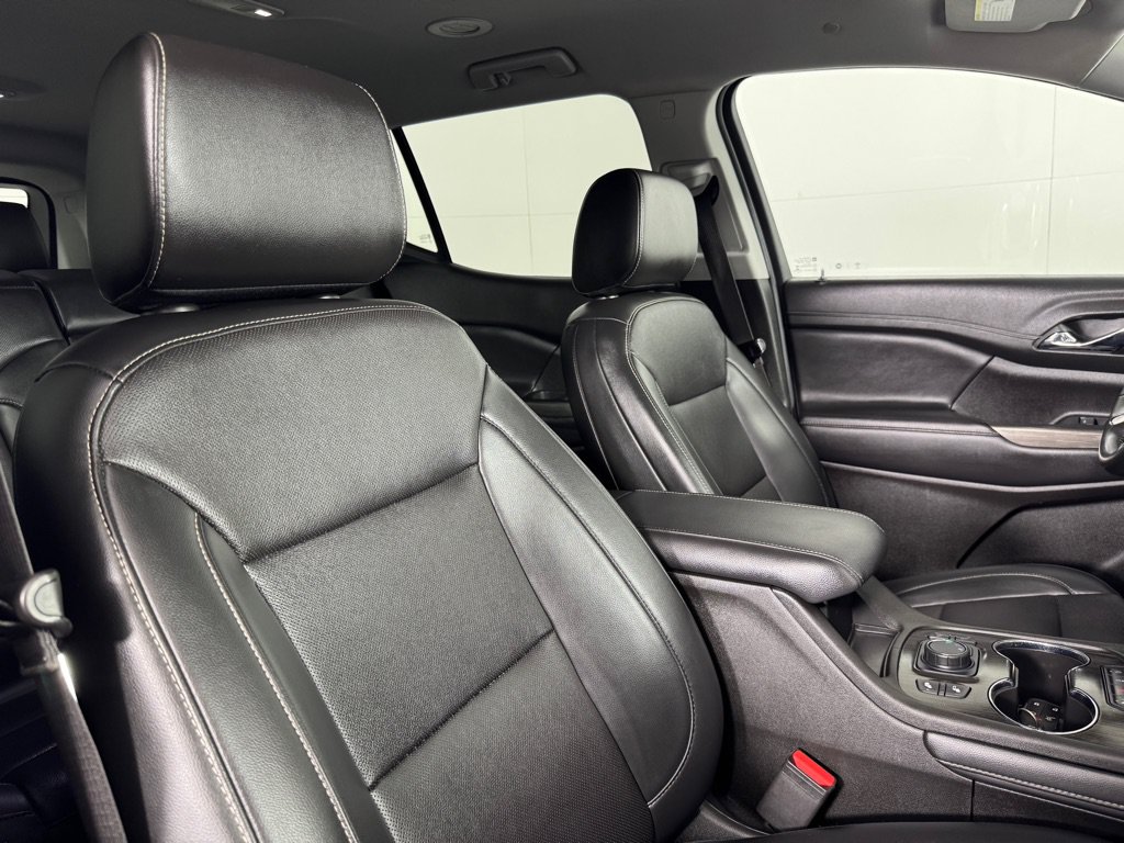 Used 2023 GMC Acadia SLT FWD image 31
