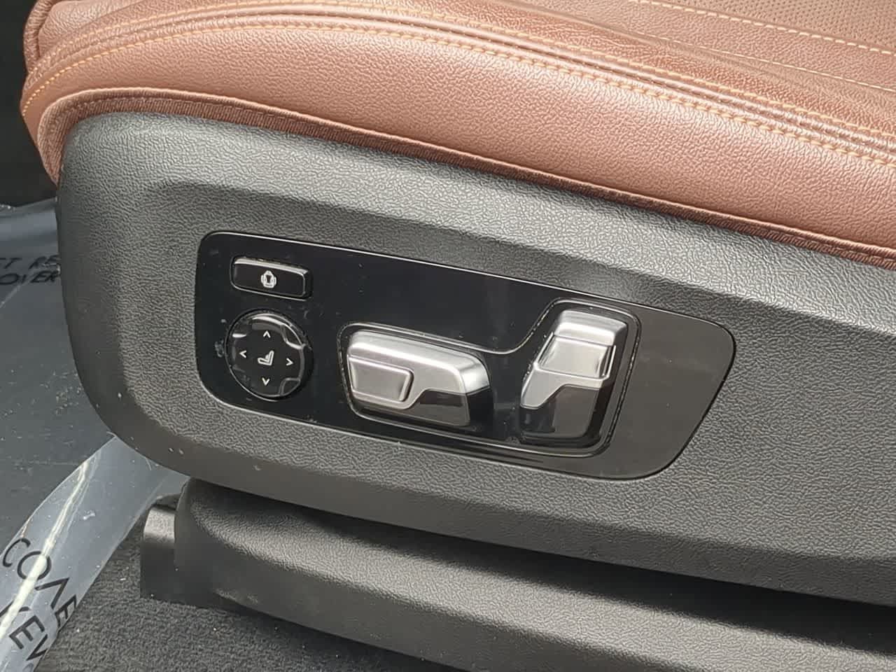 Used 2020 BMW X5 sDrive40i w/ Premium Package RWD image 18