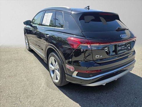 Used 2023 Audi Q4 e-tron Premium Plus AWD/4WD image 5
