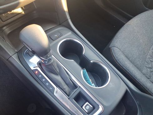 Used 2023 Chevrolet Equinox LT w/ LPO, Floor Liner Package image 18