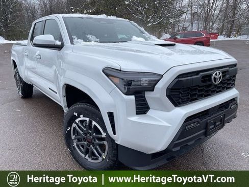 New 2025 Toyota Tacoma TRD Sport image 1