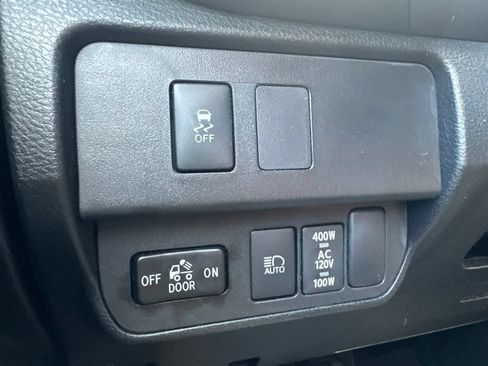 Used 2023 Toyota Tacoma TRD Off-Road AWD/4WD image 25