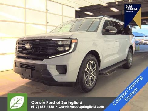 Used 2025 Ford Expedition Max Active image 2