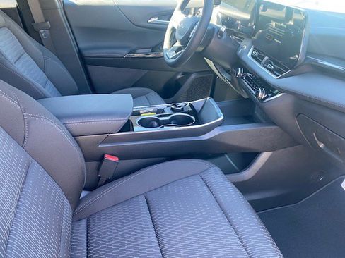New 2026 Chevrolet Equinox LT image 11
